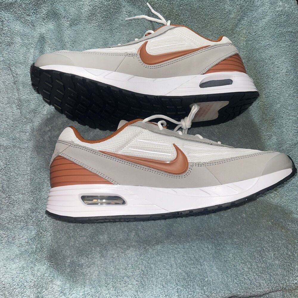Size 10 - NCAA x Nike Air Max Verse Texas - Picture 3 of 16